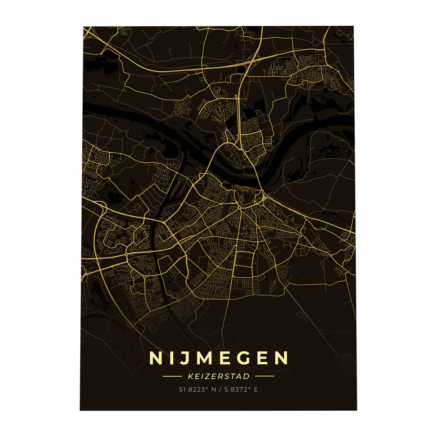 Premium metalen poster van de plattegrond van Nijmegen (Keizerstad). Luxe goud-op-zwart design van GoalSquare met coördinaten.